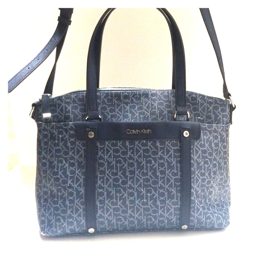 Calvin Klein blue purse